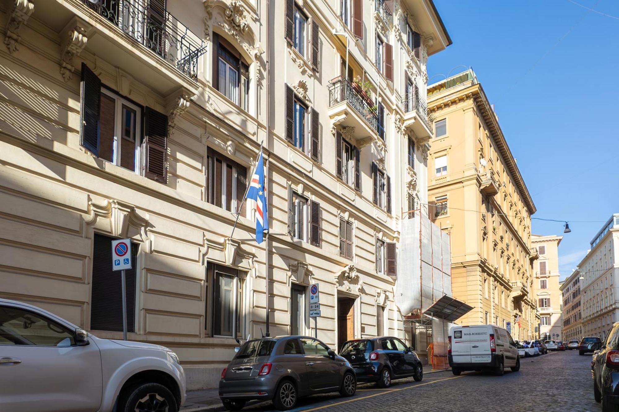 C3 Top Class Apartment, 2 Camere Da Letto, 2 Bagni, Giardino Distante 15 Minuti A Piedi Da Fontana Di Trevi Rome Buitenkant foto